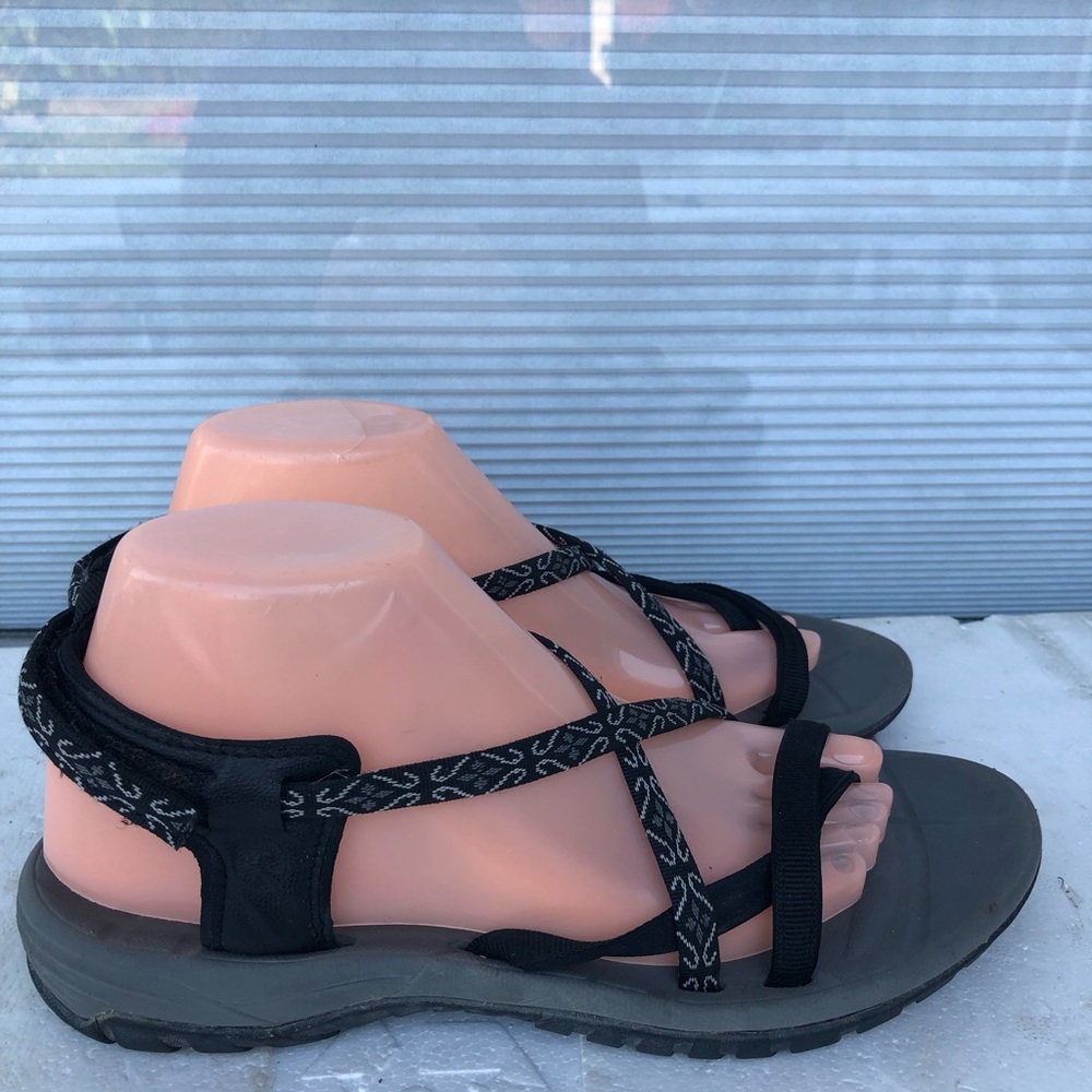 North Side Women's Black White Strappy Ankle Strap Sandals Size 8